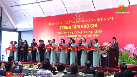 Khai trương Trung t&acirc;m B&aacute;o ch&iacute; Đại hội XIII của Đảng