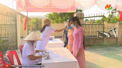 Kh&ocirc;ng kh&iacute; ng&agrave;y hội non s&ocirc;ng ở Kim Sơn