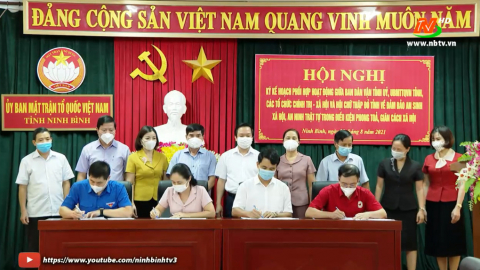K&yacute; kết kế hoạch hoạt động đảm bảo an sinh x&atilde; hội, ANTT trong điều kiện phong tỏa, gi&atilde;n c&aacute;ch