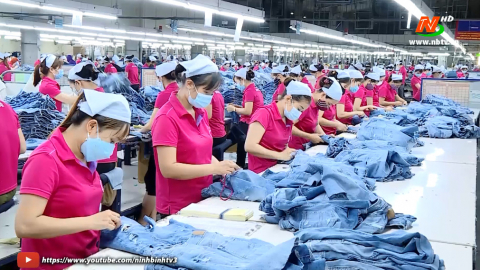 Phong tr&agrave;o thi đua y&ecirc;u nước ở C&ocirc;ng ty TNHH may Nien Hsing.