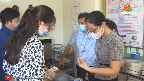 Sở Y tế kiểm tra c&ocirc;ng t&aacute;c ti&ecirc;m chủng Vaccine COVID -19