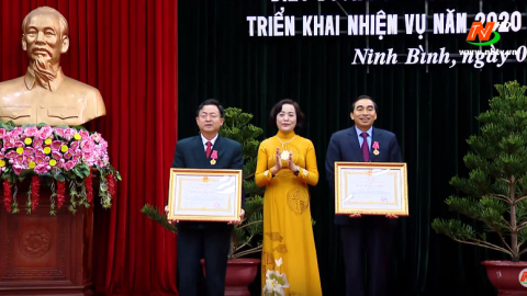 Tổng kết c&ocirc;ng t&aacute;c x&acirc;y dựng Đảng, biểu dương tổ chức Đảng, đảng vi&ecirc;n ti&ecirc;u biểu