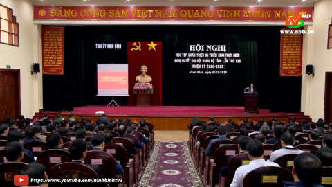 Tự ph&ecirc; b&igrave;nh v&agrave; ph&ecirc; b&igrave;nh g&oacute;p phần x&acirc;y dựng, chỉnh đốn Đảng