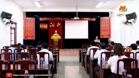 UBMTTQVN huyện Y&ecirc;n M&ocirc;, Y&ecirc;n Kh&aacute;nh tiếp nhận ủng hộ ph&ograve;ng chống dịch Covid-19