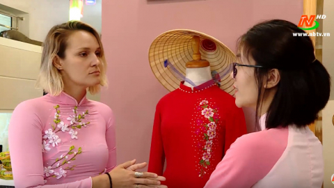 T&ocirc;n vinh &aacute;o d&agrave;i Việt Nam