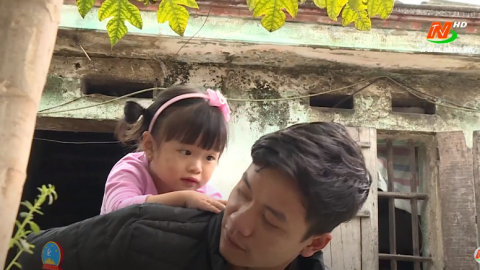 Hỗ trợ gia đ&igrave;nh anh Đo&agrave;n Văn Hưng, x&atilde; Y&ecirc;n L&acirc;m, huyện Y&ecirc;n M&ocirc;