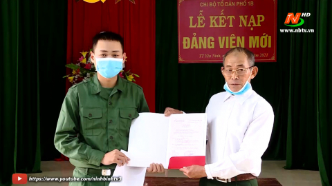 Y&ecirc;n Kh&aacute;nh đẩy mạnh kết nạp Đảng cho t&acirc;n binh truớc ng&agrave;y nhập ngũ
