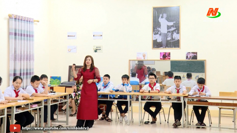 Y&ecirc;n Kh&aacute;nh đưa nghệ thuật h&aacute;t ch&egrave;o v&agrave;o trường học